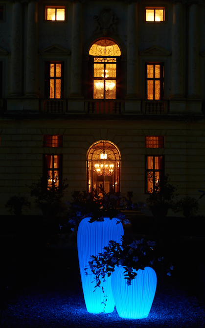 Maceteros iluminados Skin Pots para hostelería 2